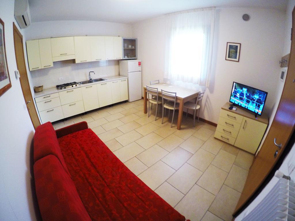 Residence Le Piramidi Caorle Eksteriør billede